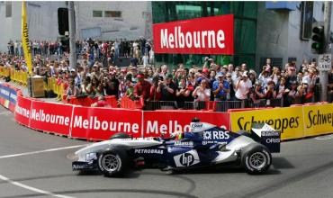 Detuvieron a un reconocido expiloto de Fórmula 1 acusado del delito de asalto