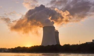 Advierten que cada consulta a la IA acelera el cambio climático por la gran cantidad de energía que demanda