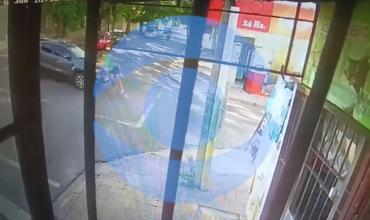 El secretario de Estado uruguayo circulaba con la licencia vencida, no respetó la señal de “Pare” y chocó a un motociclista