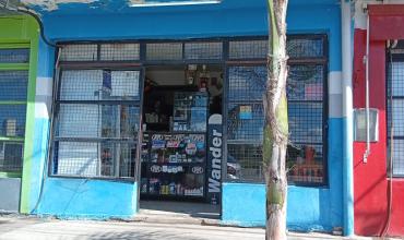 Robaron dinero de un local comercial en el barrio Los Obreros