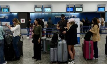 Se posterga un paro aeronáutico que afectaría los vuelos en vacaciones