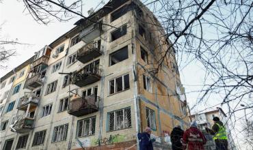 Zelensky denunció nuevos bombardeos masivos de Putin durante el invierno más crudo en años: “Está optando por el terror”