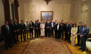 Festeja el Gobierno: por falta de quórum se cayó la reunión de gobernadores por la reforma laboral