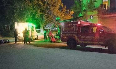 La Rioja: una motociclista sufrió múltiples golpes al impactar con un automóvil