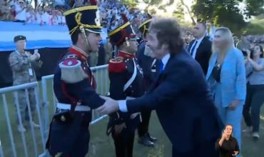 Javier Milei encabezó la entrega del sable corvo de San Martín a los Granaderos: “Nos recuerda que la libertad es inclaudicable”