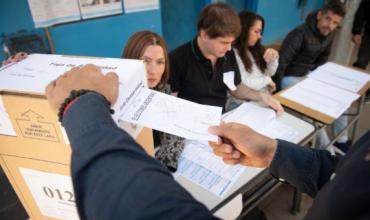 Autoridades de mesa comenzaron a cobrar el viático por las últimas elecciones