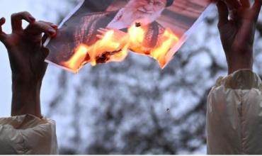 Residentes de Teherán salieron a los balcones y corearon consignas contra el líder supremo del régimen iraní, el ayatolá Ali Khamenei