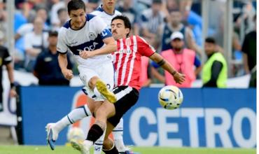 En un clásico discreto y con pocas llegadas, Gimnasia y Estudiantes empataron 0-0 en el Bosque
