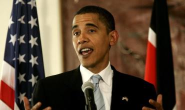 Barack Obama cuestionó el “espectáculo de payasos” en redes tras un video racista de Donald Trump