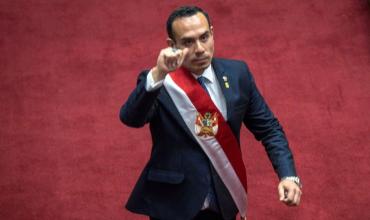 A dos meses de las elecciones, tambalea el presidente peruano José Jeri: el Congreso definirá si lo destituye