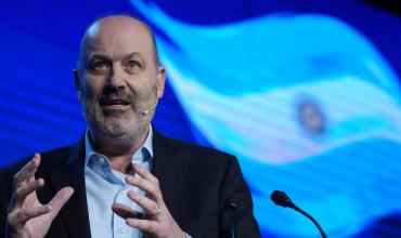 Sturzenegger alquiló 4 pisos y 24 cocheras por 720 millones de pesos en Diagonal Norte mientras el Gobierno impulsa el “alquiler cero"