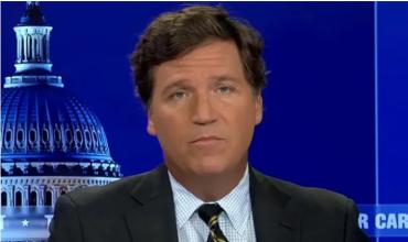 Retuvieron al periodista Tucker Carlson en Israel y hubo un cruce de versiones