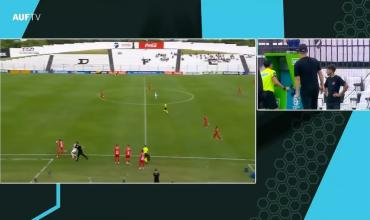 El error del árbitro que nadie advirtió en el gol anulado por falta del entrenador Israel Damonte que dio la vuelta al mundo