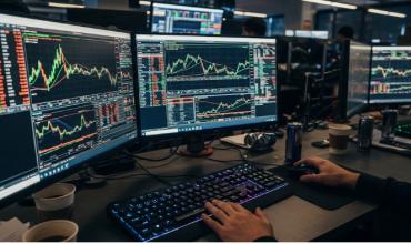 Jornada financiera: las acciones y los bonos volvieron a subir y el dólar tocó el menor nivel desde septiembre