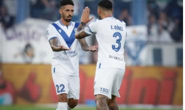 Vélez aplicó la "ley del ex": con un gol de Lanzini venció 1-0 a River y complicó más el ciclo de Gallardo