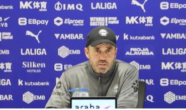 Expectativa por la conferencia de Chacho Coudet en Alavés en medio de los rumores con River