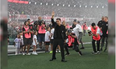 Ovación a Gallardo y silbidos al plantel: así fue la despedida en el Monumental