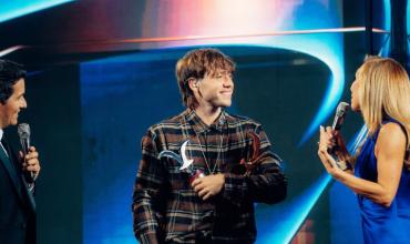 El exitoso debut de Paulo Londra en el festival de Viña del Mar: fue ovacionado y reconocido con gaviota de oro y plata