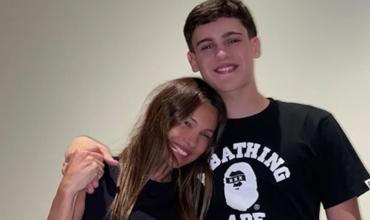 Pampita celebró los 18 años de su hijo Bautista: abrazos, amigos y la torta que le llevó su hermana Anita