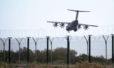 La guerra se extiende al Mediterráneo: Francia y Grecia envían aviones de guerra y fragatas a Chipre