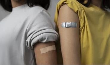 Vuelta a clases: qué vacunas y controles médicos deben tener los niños