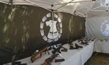 Rosario: encontraron fusiles de guerra y un arsenal enterrados que pertenecían a grupos mafiosos