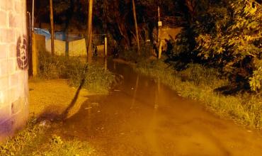 Vivienda anegada por las lluvias en barrio San Vicente