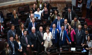 El Gobierno promulgó la reforma laboral y la nueva ley comienza a regir desde este viernes para el empleo privado