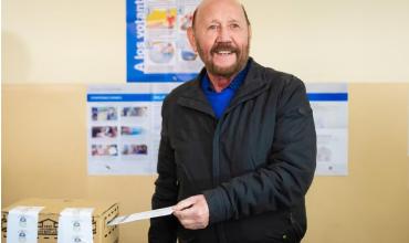 Denuncian que en la escuela donde Gildo Insfrán se entrevistó con alumnos nunca empezaron las clases