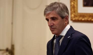 Caputo afina su estrategia financiera para enfrentar los vencimientos por más de US$9000 millones de este año