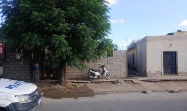 Hirieron con un cuchillo a un electricista en barrio Eva Perón