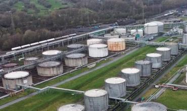 Guerra en Medio Oriente: el petróleo roza los US$115 y sube 25% el precio del gas natural