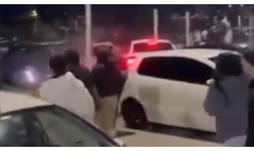 Brutal accidente en Villa Martelli: un auto corría una picada ilegal, perdió el control y atropelló a un joven