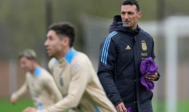 Scaloni habla en conferencia antes de la práctica que definirá el equipo para jugar con Mauritania