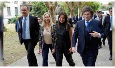 “Fracasado ex ministro": el Gobierno cruzó a Axel Kicillof por YPF