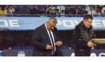 Lluvia de silbidos e insultos a Chiqui Tapia en una Bombonera con muchos huecos para ver el amistoso Argentina y Mauritania rumbo al Mundial 2026