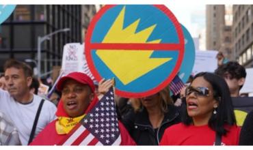 "No Kings": masivas marchas contra Trump en Estados Unidos y Europa