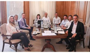 La mesa política se reunió nuevamente en la Casa Rosada para definir la estrategia legislativa y se ratificó a Manuel Adorni en el cargo