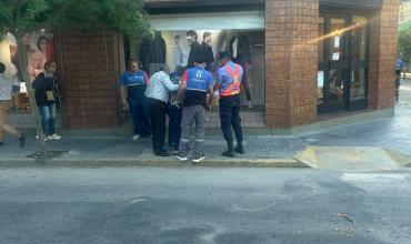 Una mujer mayor cayó en la vía pública por el mal estado de la calzada