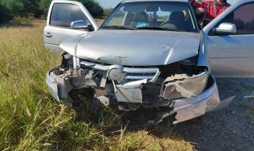 Un carro se desprendió de una moto e impactó contra un auto en Ruta 38