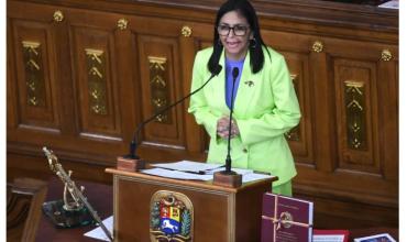 Estados Unidos levanta las sanciones contra Delcy Rodríguez