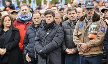Quintela y Kicillof se mostraron juntos en Ushuaia por el 43° aniversario del inicio de la Guerra de Malvinas