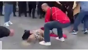 Irá a juicio el policía que hirió a una jubilada en una marcha: rechazaron la idea de "acto reflejo"