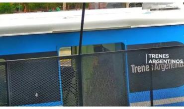 Se filtró el video del hombre tomó de rehén a una pasajera en el tren Roca y amenazó con detonar explosivos