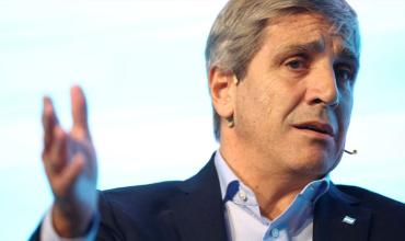 El riesgo país baja a 550 puntos: qué pasa con el dólar y las acciones