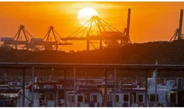 El estrecho de Ormuz, ruta clave para el comercio del petróleo, fue cerrado nuevamente