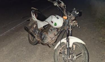 Choque entre motocicleta y bicicleta en Ruta 141: tres personas fueron trasladadas al hospital