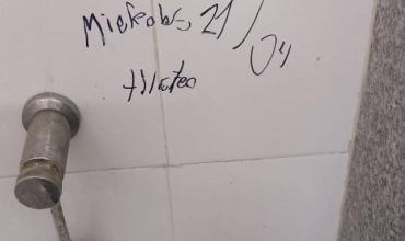 Alarma en el Colegio Ingeniero Luis Augusto Huergo: investigan amenaza de tiroteo escrita en un baño