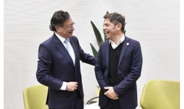 Kicillof evitó hablar del tema: ¿Petro “lanzó” la candidatura presidencial del gobernador?