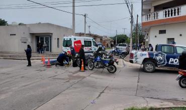 Motociclista que chocó en barrio Centro intentó escapar tras el impacto: “Se levantó y se fue, pero cayó a los pocos metros”